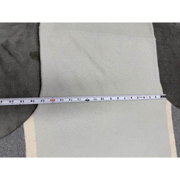 Theory 100% Cashmere Colorblock Sweater Pale Winter Green Husky Ivory sz XS - Picture 8 of 10